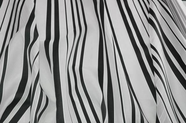 Vendita on line tessuto organza pura seta rigato nero - tessuti abbigliamento organze