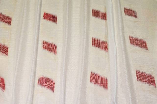 Vendita on line tessuto tenda con ricamo rosso - tessuti per