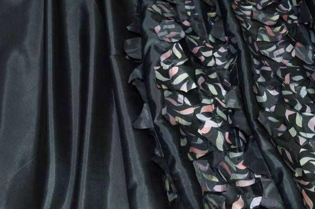 Vendita on line tessuto nero con applicazioni cucite e unito coordinato - tessuti abbigliamento taffetas / rasi / shantung