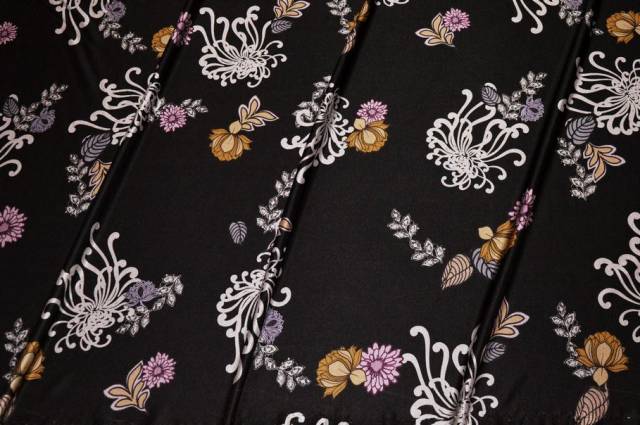 Vendita on line tessuto maglina in viscosa fantasia floreale fondo nero - tessuti abbigliamento magline / jersey/tessuto in fantasia