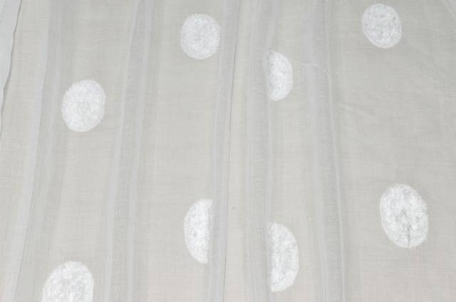 Vendita on line tessuto tenda garza con pois in rilievo - tessuti per a metraggio classiche