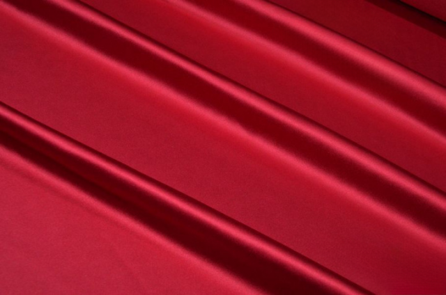 Vendita on line tessuto rasatello stretch color rosso rubino - tessuti abbigliamento taffetas / rasi / shantung