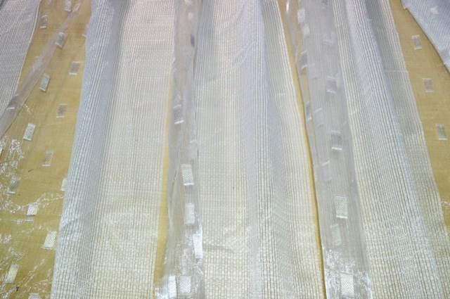 Vendita on line tessuto tenda organza fantasia geometrica bianca - tessuti per a metraggio moderne