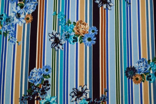 Vendita on line tessuto maglina viscosa fantasia righe e fiori azzurra - tessuti abbigliamento