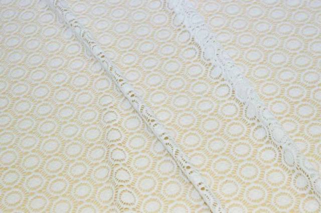 Vendita on line tessuto pizzo bielastico bianco - tessuti abbigliamento ricamati e pizzi