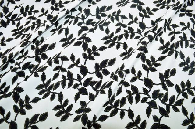 Vendita on line tessuto crepe de chine pura seta fantasia foglia bianco nera - tessuti abbigliamento georgette / chiffon / dèvorè