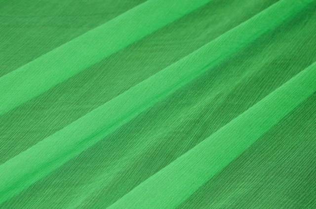 Vendita on line tessuto chiffon pura seta effetto crepon verde - tessuti abbigliamento georgette / chiffon / dèvorè