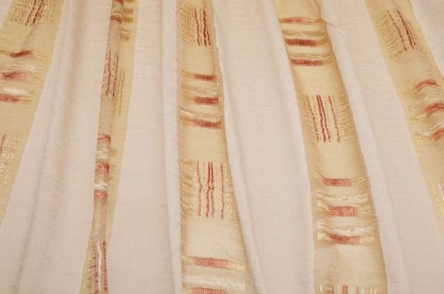 Vendita on line tessuto tenda fondo stropicciato con intagli in organza - tessuti per