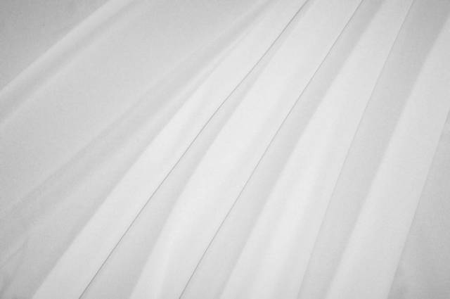 Vendita on line tessuto termoadesivo leggero bianco ditta freudenberg - tessuti abbigliamento fodere / adesivi