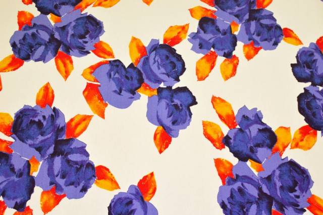 Vendita on line tessuto maglina viscosa fantasia floreale viola fondo panna - tessuti abbigliamento viscosa